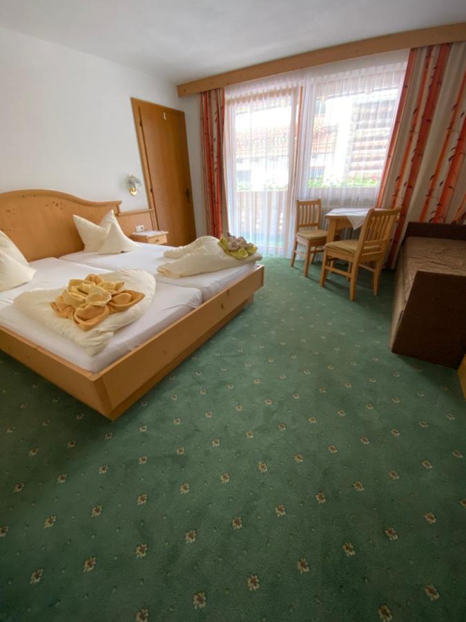 Haus Pregenzer Appartement Fiss Buitenkant foto