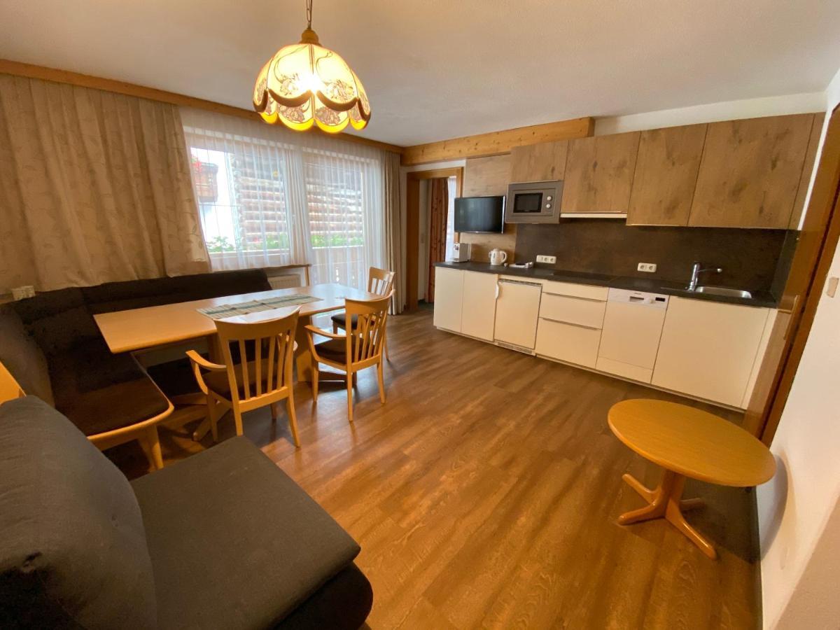 Haus Pregenzer Appartement Fiss Buitenkant foto