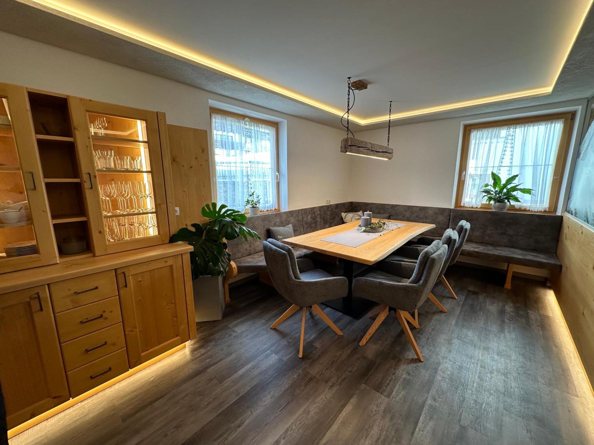 Haus Pregenzer Appartement Fiss Buitenkant foto
