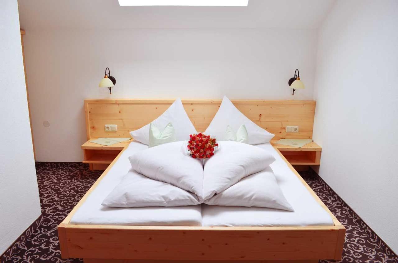 Haus Pregenzer Appartement Fiss Buitenkant foto